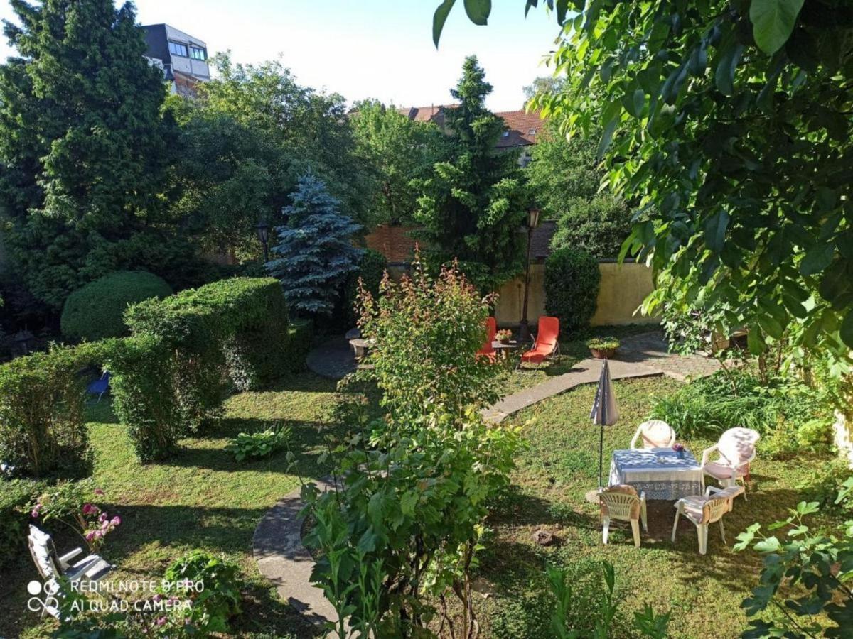 Cocic Garden Apartment Osijek Ngoại thất bức ảnh
