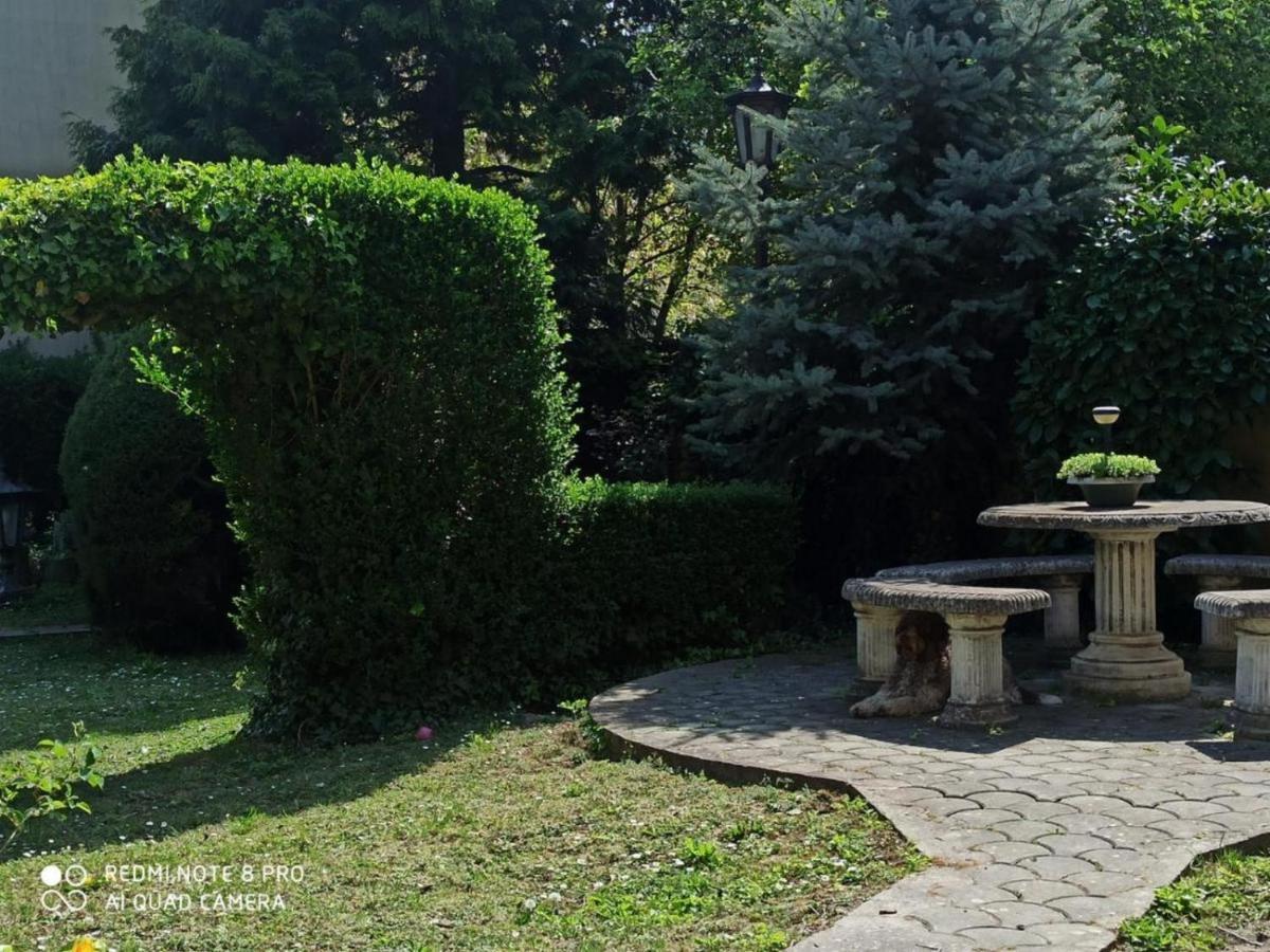 Cocic Garden Apartment Osijek Ngoại thất bức ảnh